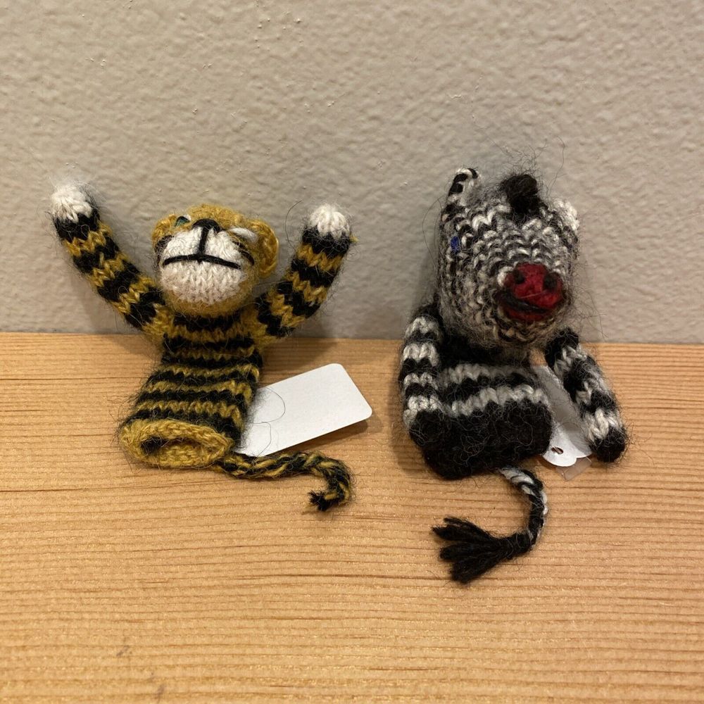 NWT Lot Of 2 Finger Puppet Tiger Bull